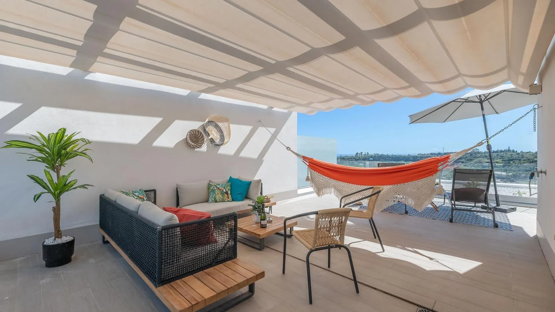 Newly Built Top Modern 3 Bdrm Townhouse With Sea View Estepona Apartman